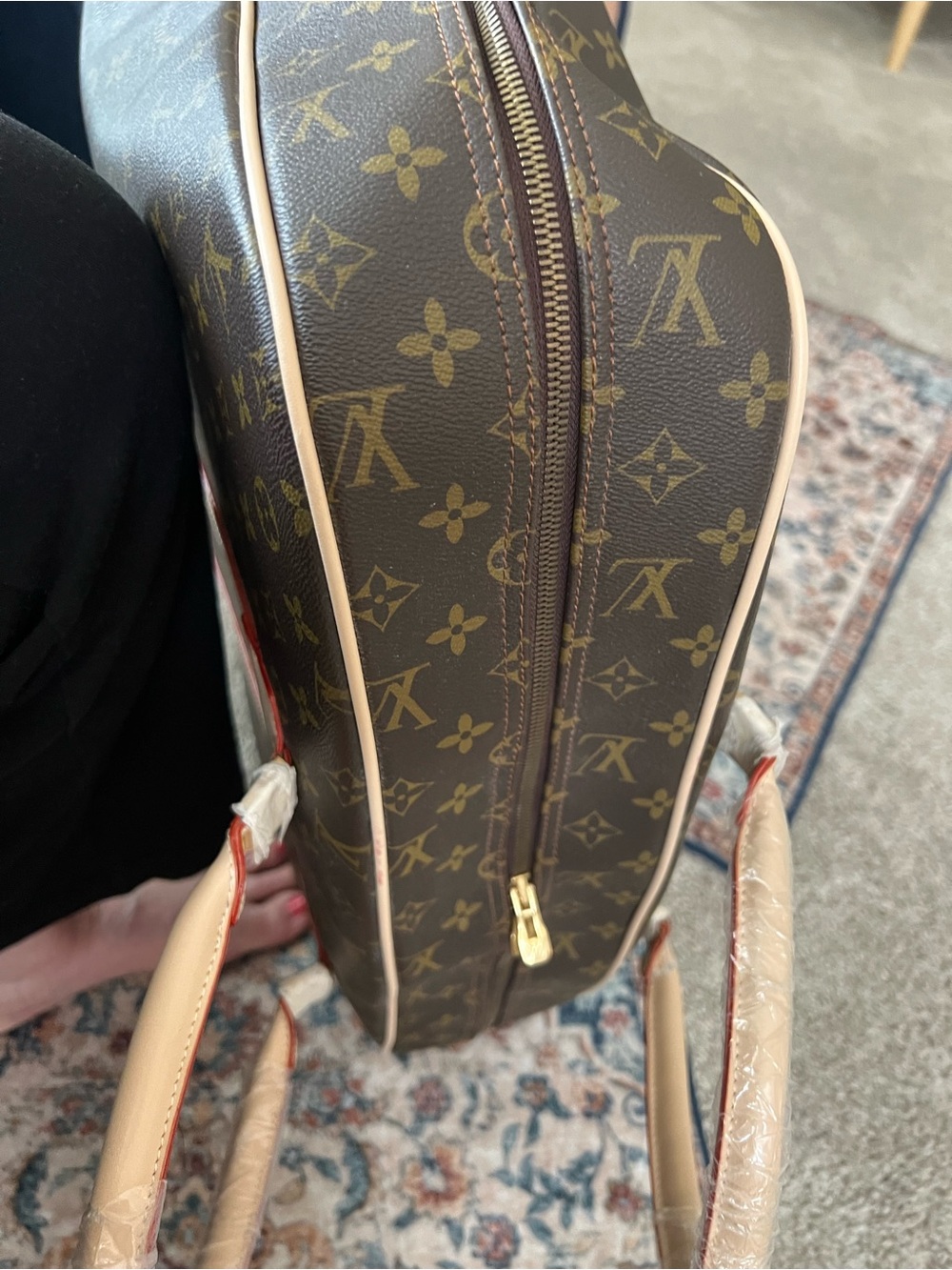 Classic Designer small Suitcase w garment department inside , plus more. - Picture 6 of 16
